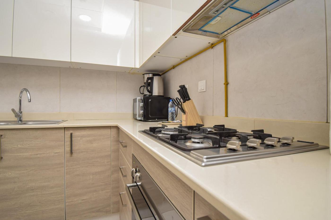 Elegant 2Br View With Rooftop Pool The Bay Dubai Bagian luar foto